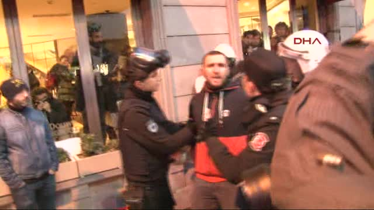 Yalvardı Yakardı Gözaltına Alınmaktan Kurtuldu