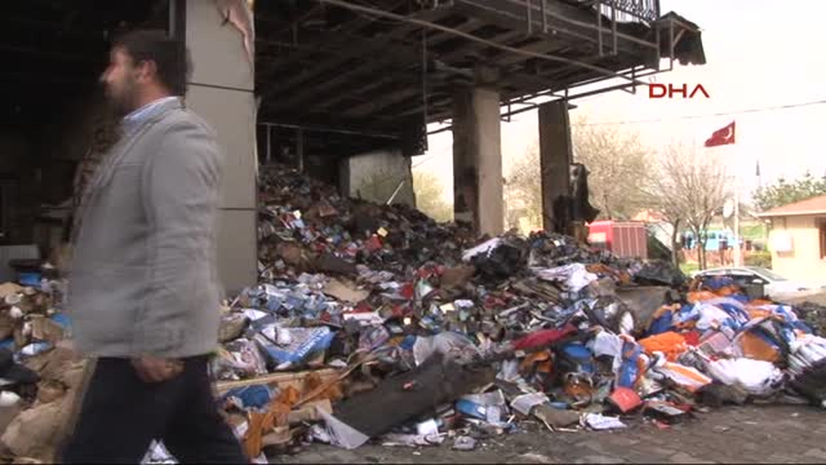 AK Parti Şişli Seçim Koordinasyon Merkezinin Yakılması