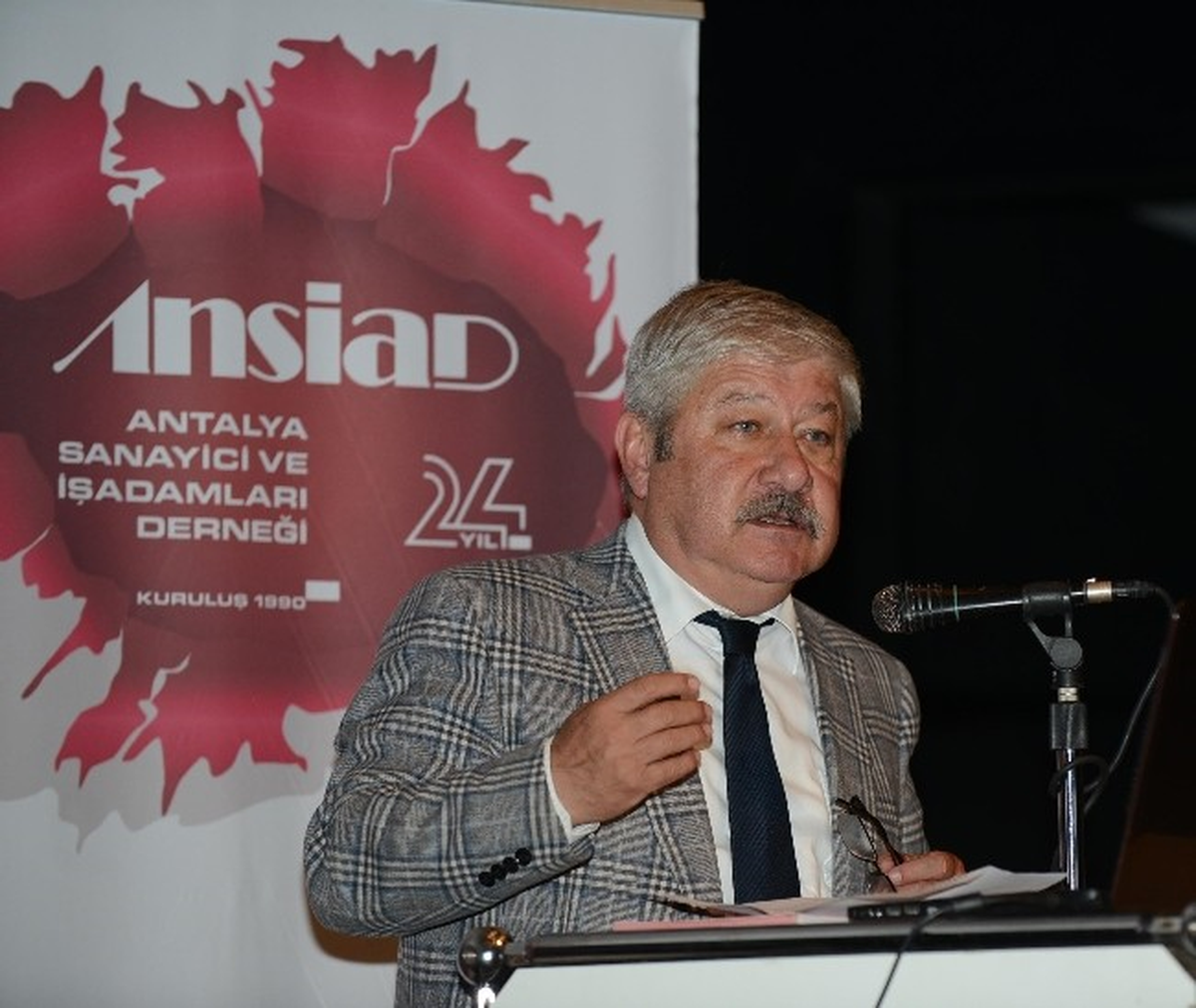 Akaydın, "Türkiye\'nin En Katılımcı, Şeffaf Belediyesiyiz"