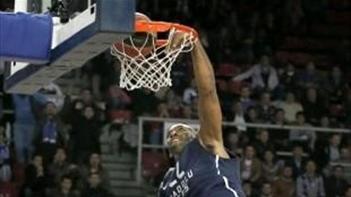 Anadolu Efes, Tarihi Maçta Galibiyet İstiyor