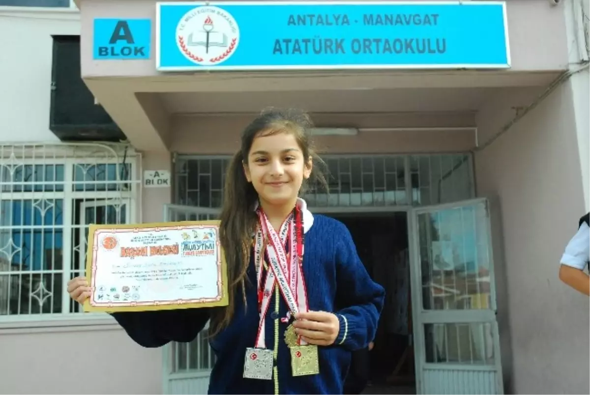 Atatürk Ortaokulu\'nun Gururu Şüheda