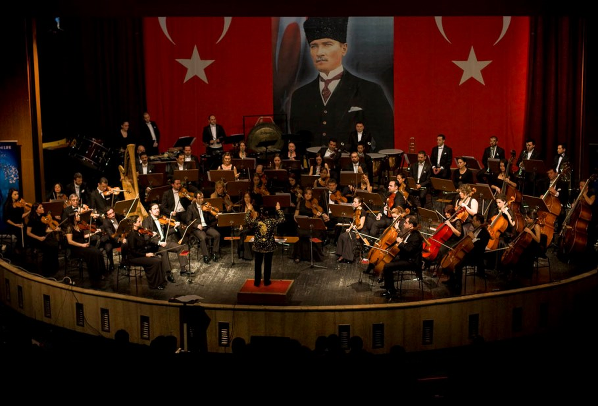 Bursa\'da Devlet Senfoni Orkestrası\'ndan Konser