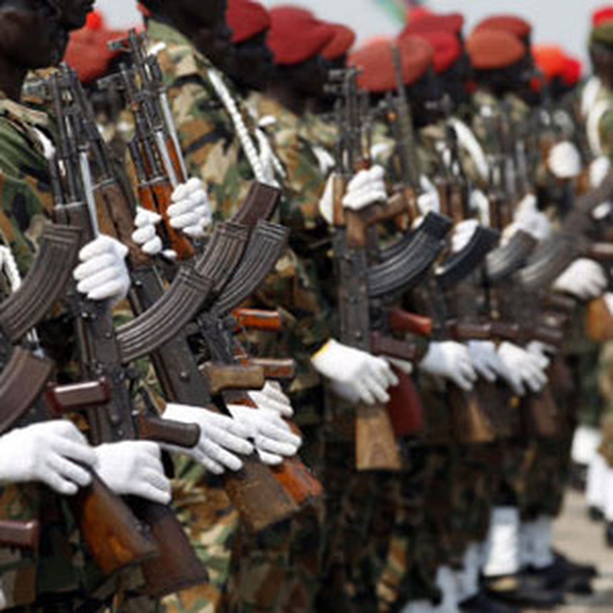 Hollanda\'nın Güney Sudan\'daki Askerlerinin Görev Süresi Uzatıldı