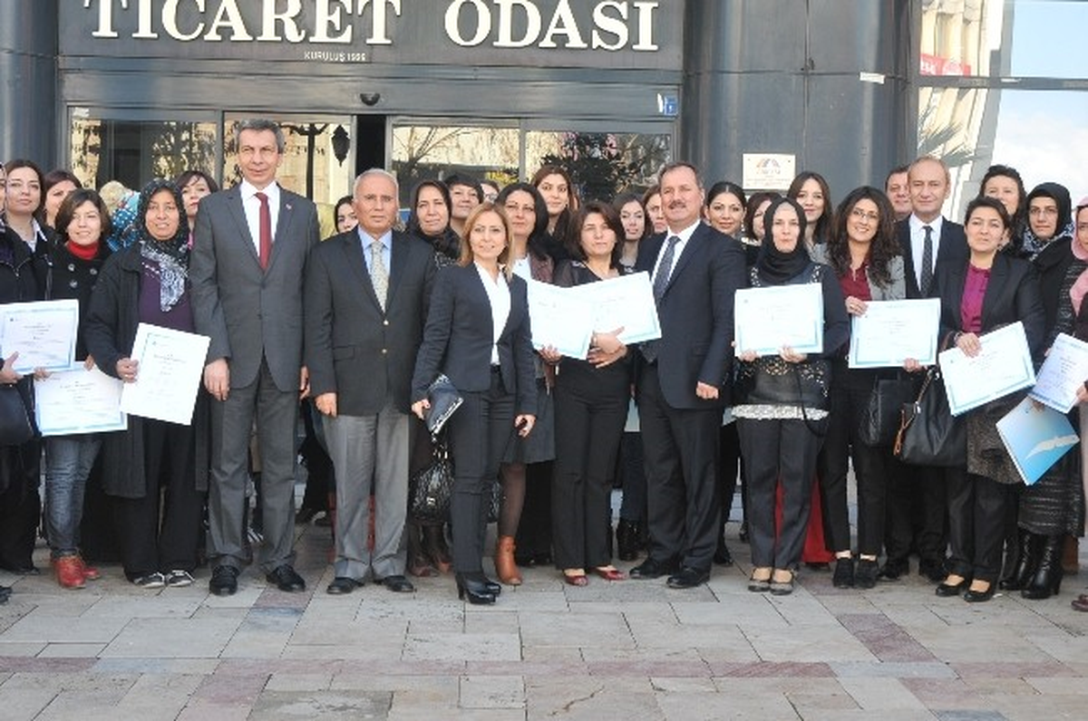 Kadın Girişimci Yönetici Okulu İlk Mezunlarını Verdi