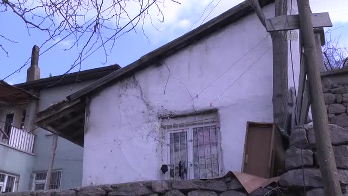 Ayrı savaşların yetim ve öksüzleri, aynı avluda buluştu -