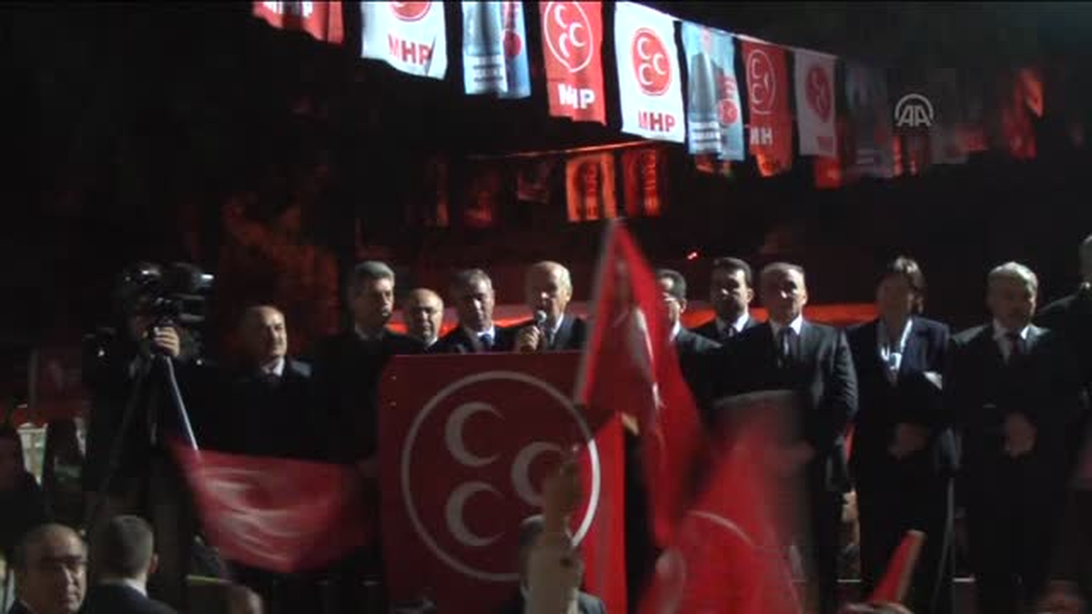 Bahçeli: Başbakan\'ı Uyarın Bu Yolun Yol Olmadığını Gösterin