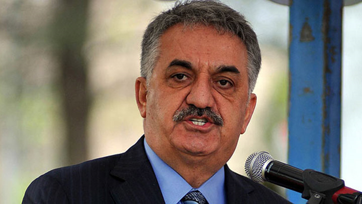 Bakan Hayati Yazıcı Sandalye Üzerinde Konuştu (2)