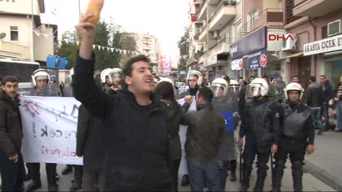 Başbakan Mersin\'de Konuştu Sokakları Terörize Etmek İstiyorlarhaberine Ek Görüntü