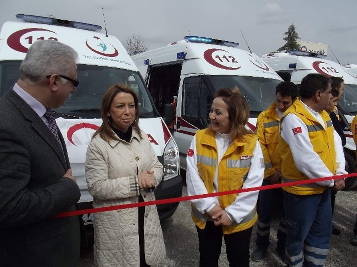 Bayan Ambulans Şoförüne İlgi