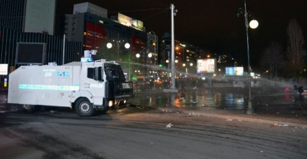 Berkin İçin Yapılan Eylemlere Polis Müdahale Etti