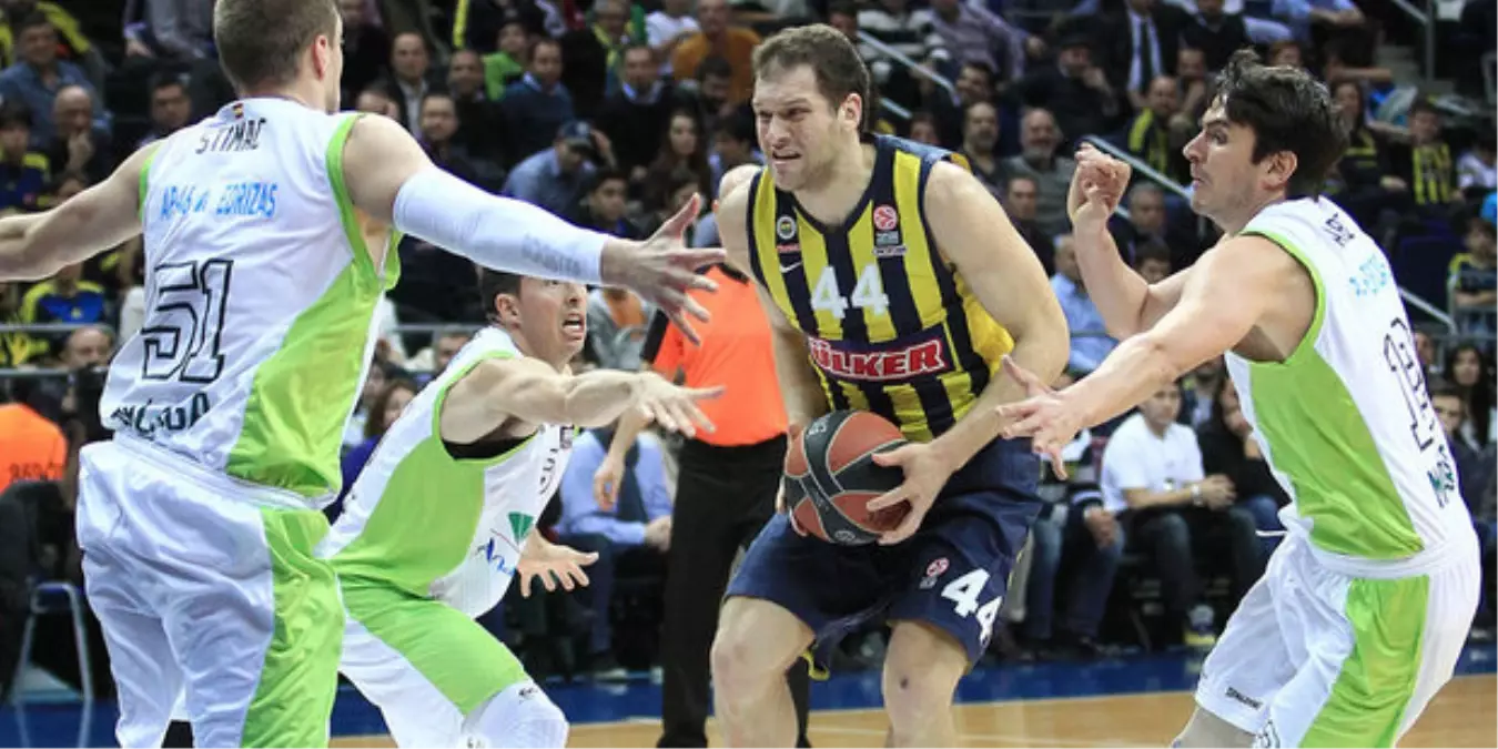 Fenerbahçe Ülker-Unicaja Malaga: 69-67