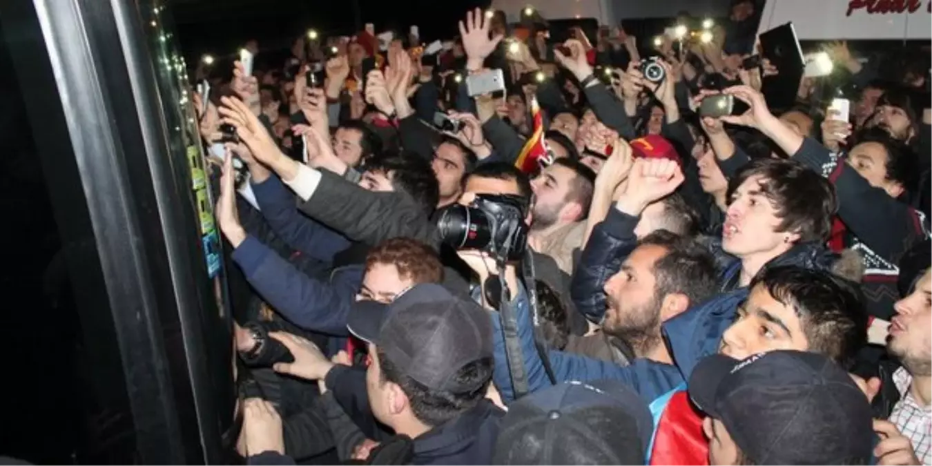 Galatasaray Safranbolu\'da Coşkuyla Karşılandı