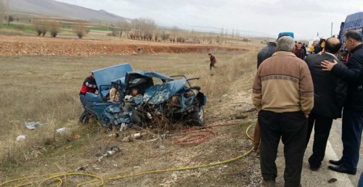 Isparta\'da Trafik Kazası: 3 Ölü
