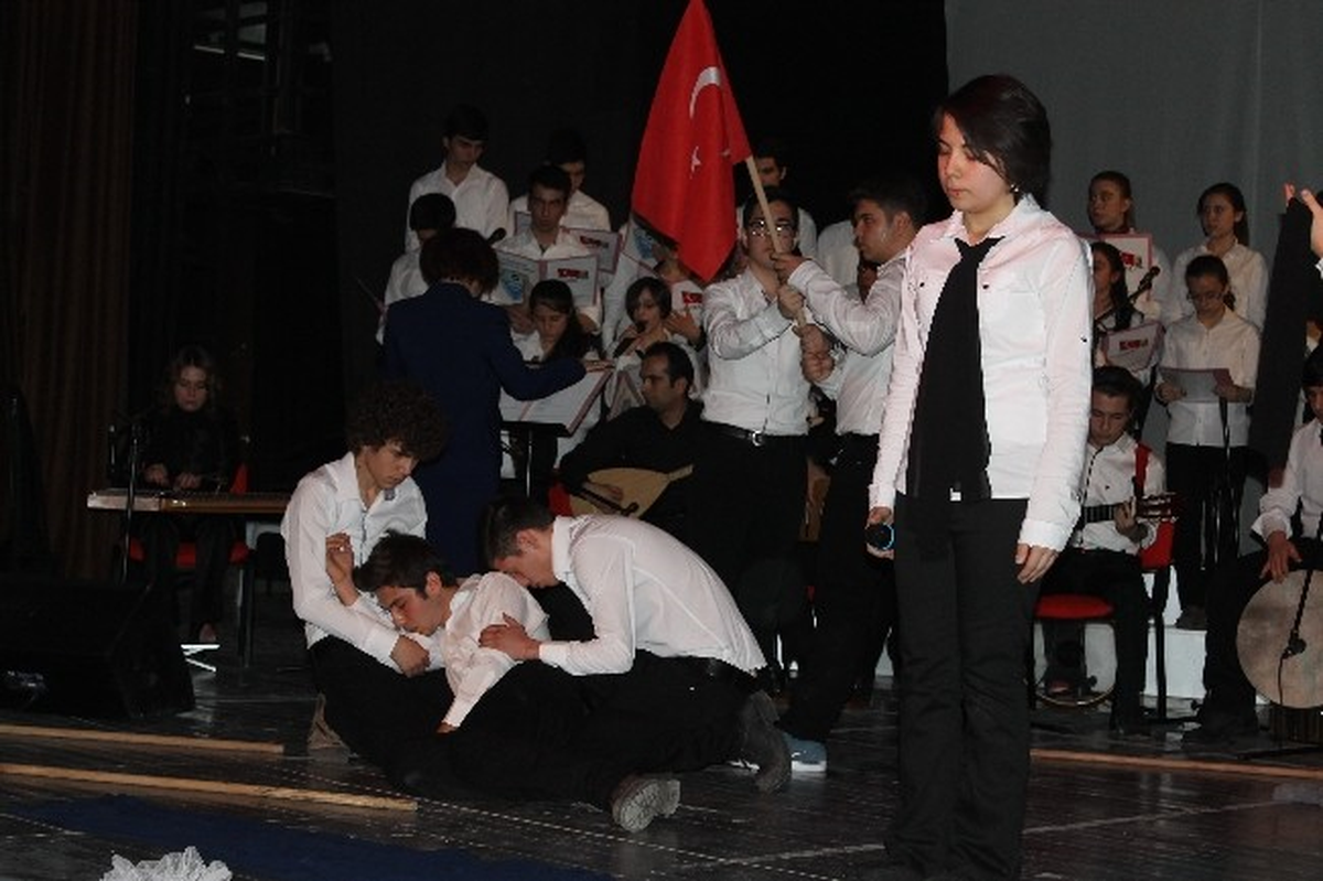 Karaman\'da Milli Şair Anıldı