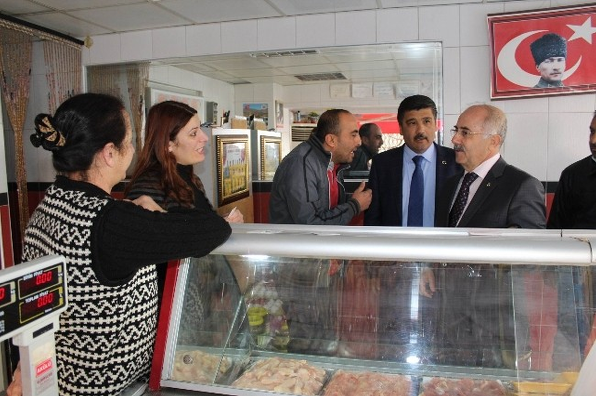 Muratpaşa\'da Kuş ve Su Sesleri ile Seçim Propagandası
