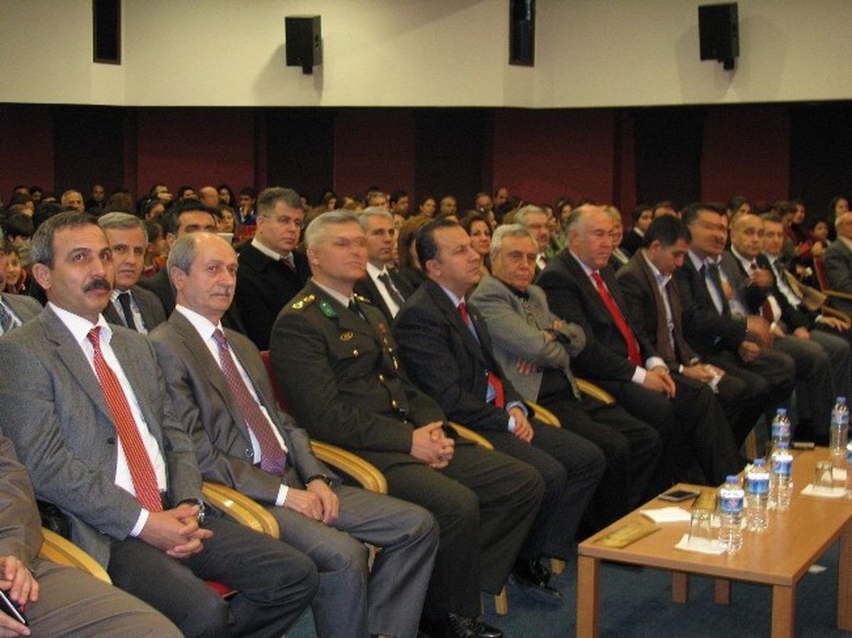Mehmet Akif Ersoy Coşkuyla Anıldı