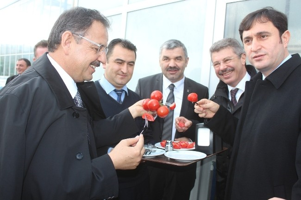 Özhaseki, Şeker\'i Ziyaret Etti