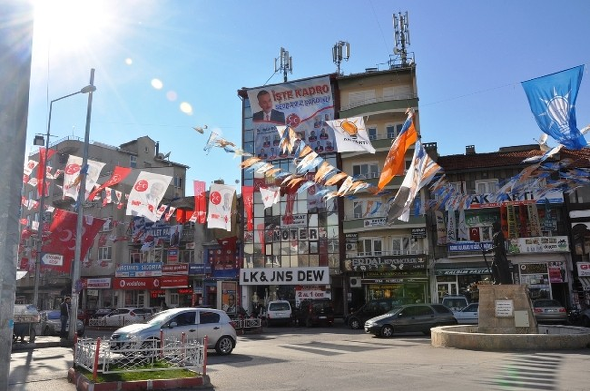 Sandıklı\'da Sandık ve Seçmen Sayısı Değişikliği