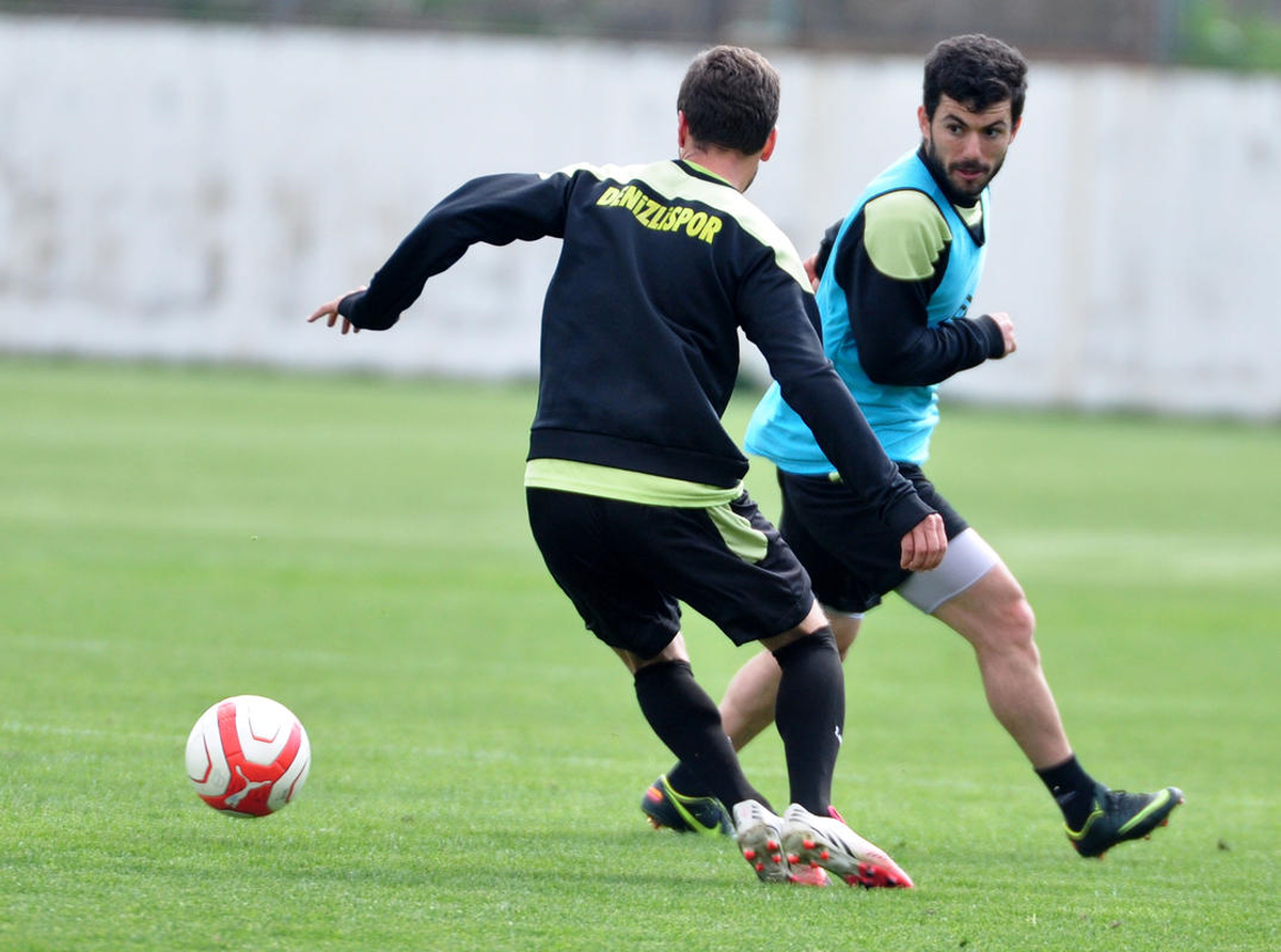 Tekden Denizlispor\'da Karşıyaka Maçı Hazırlıkları