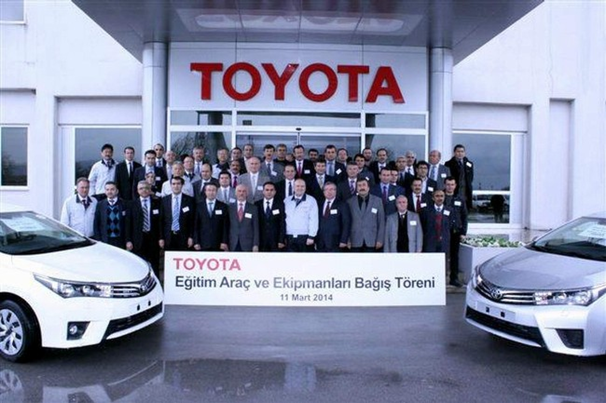 Toyota\'dan Cü Teknolojisi Fakültesine Destek
