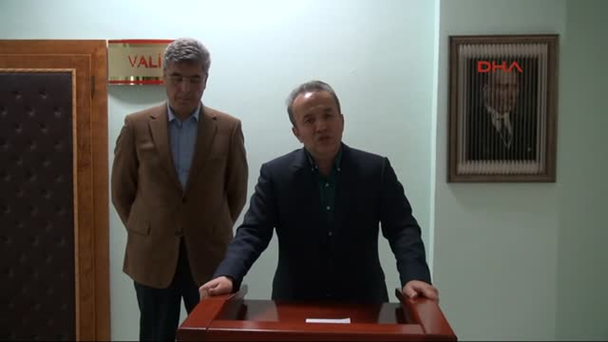Tunceli\'de Olaylar Çıktı, Kalp Krizi Geçiren Polis Yoğun Bakıma Alındı" Haberine Ek