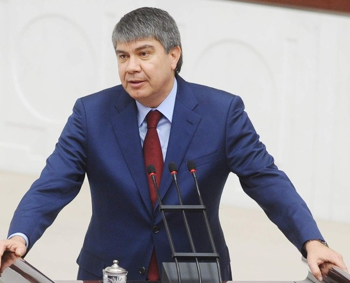 AK Parti Adayı Türel, Antalyalı Balıkçılarla Bir Araya Geldi