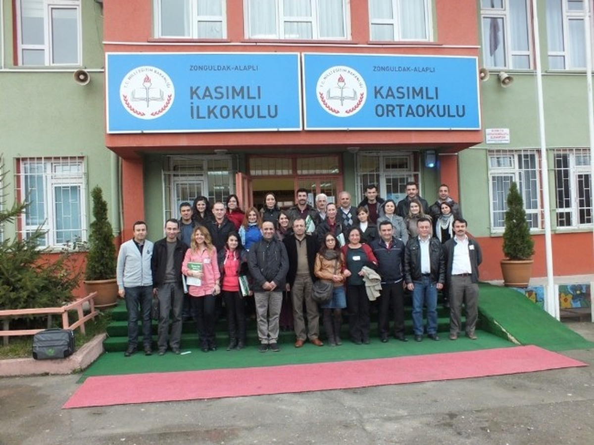 Alaplı\'da,"Öğrenen Lider Öğretmen" Adlı Seminer