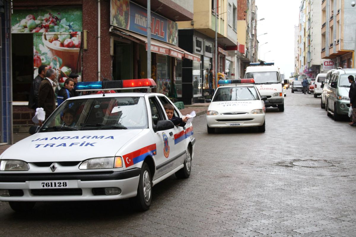 Trabzon\'da 12 Araç Trafikten Men Edildi