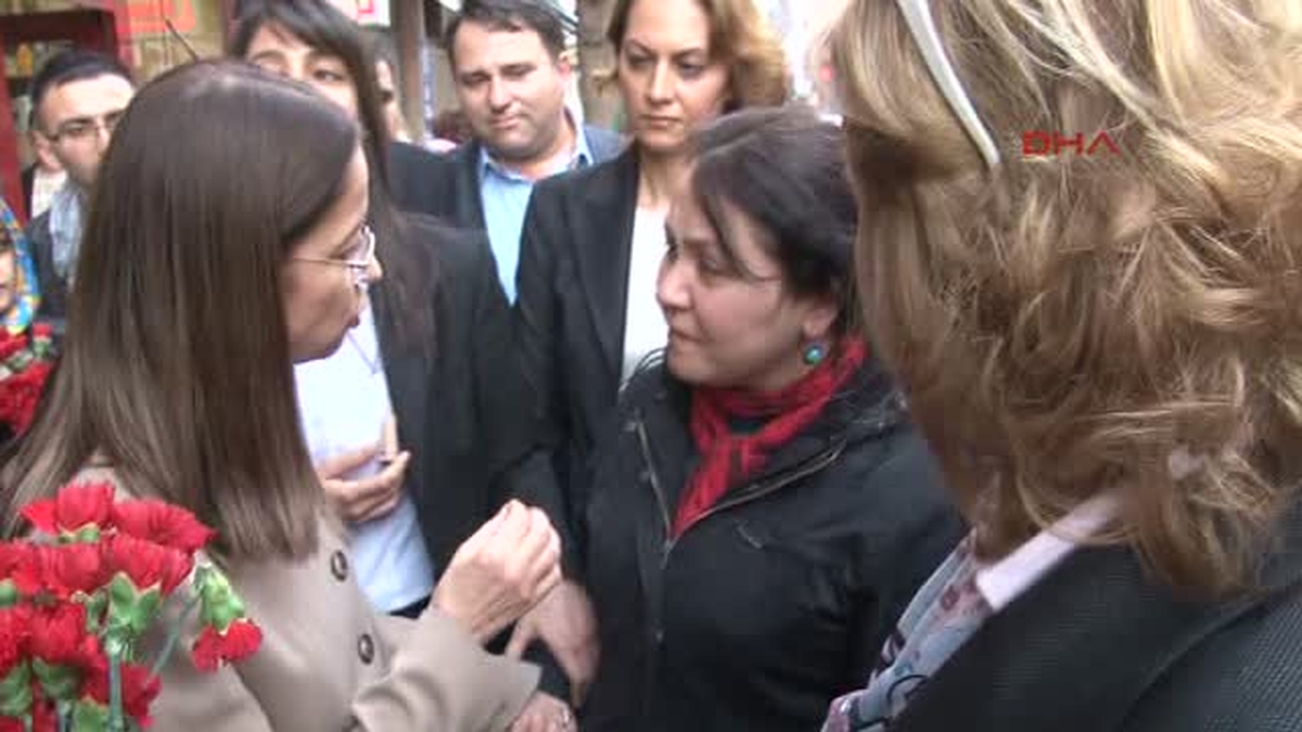 Bakan: İslam Kadına Yönelik Şiddet Yasalarla Engelenemez" Haberine Ek