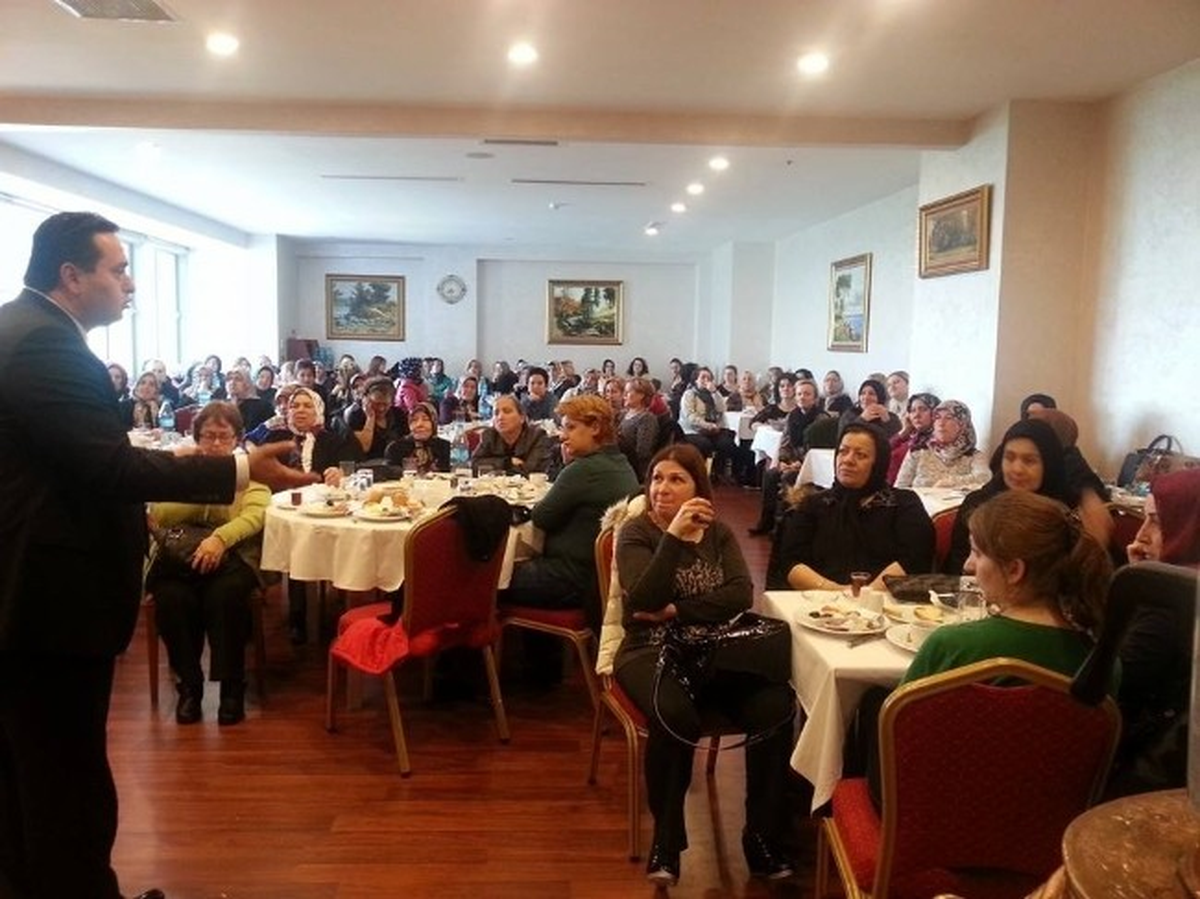 Başkan Adayı Okan Yanmaz, Osmaniye Mahallesi Kadınlarıyla Kahvaltıda Bir Araya Geldi