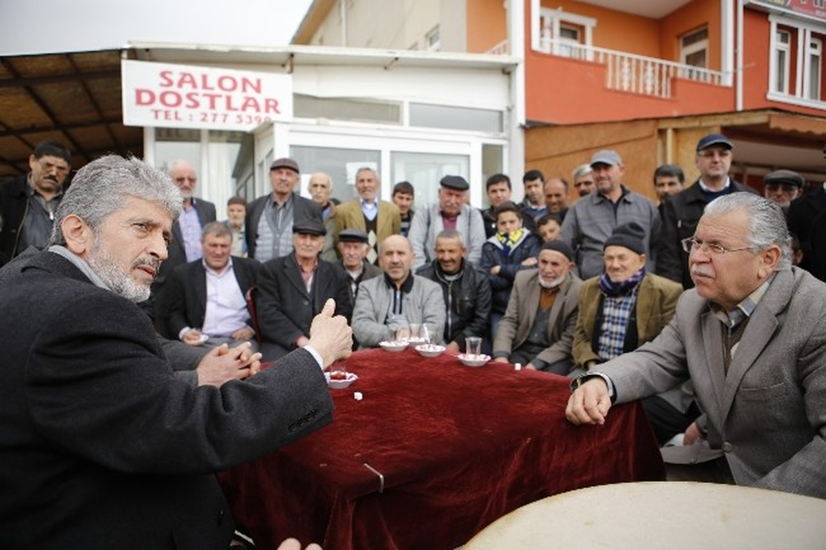 Başkan Tuna, Yenikent\'te Vatandaşlarla Bir Araya Geldi