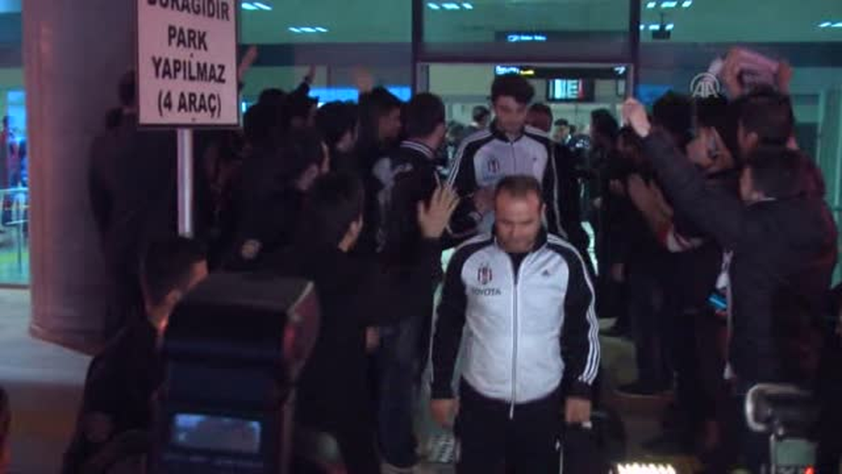 Beşiktaş kafilesi, Rize\'ye geldi