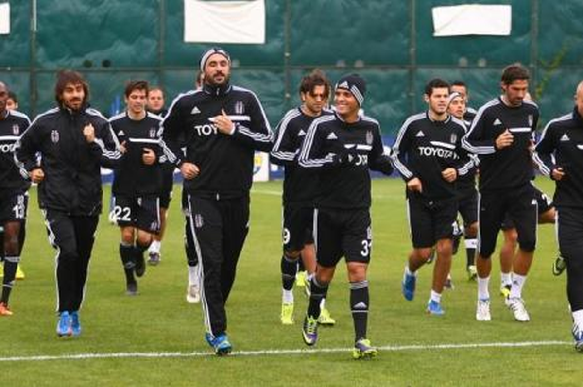 Beşiktaş, Rize\'de 3 Puan Peşinde