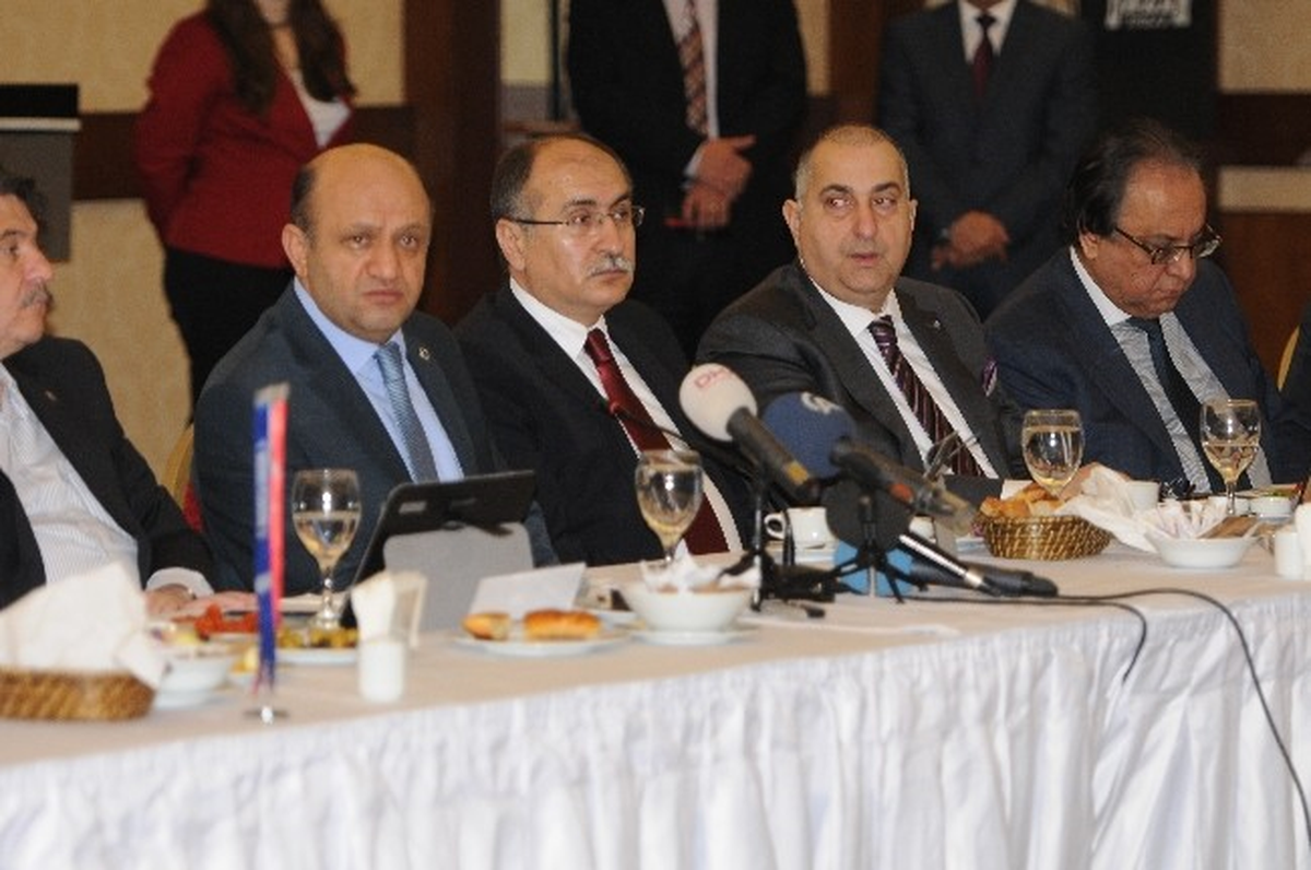 Bilim Sanayi ve Teknoloji Bakanı Fikri Işık Manisalı Sanayicilerle Buluştu