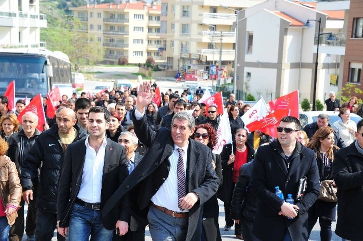 Çalkaya İnsan Seli ile Yürüyor