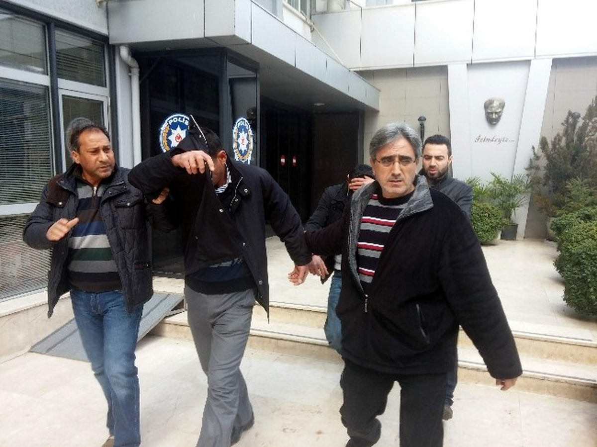 Bursa\'da Çelik Kasa Hırsızları Yakayı Ele Verdi