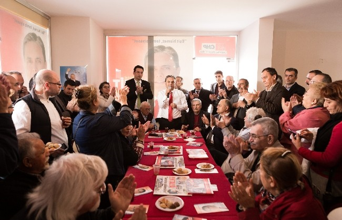 CHP Adayı Uysal\'a Aday Adaylarından Destek