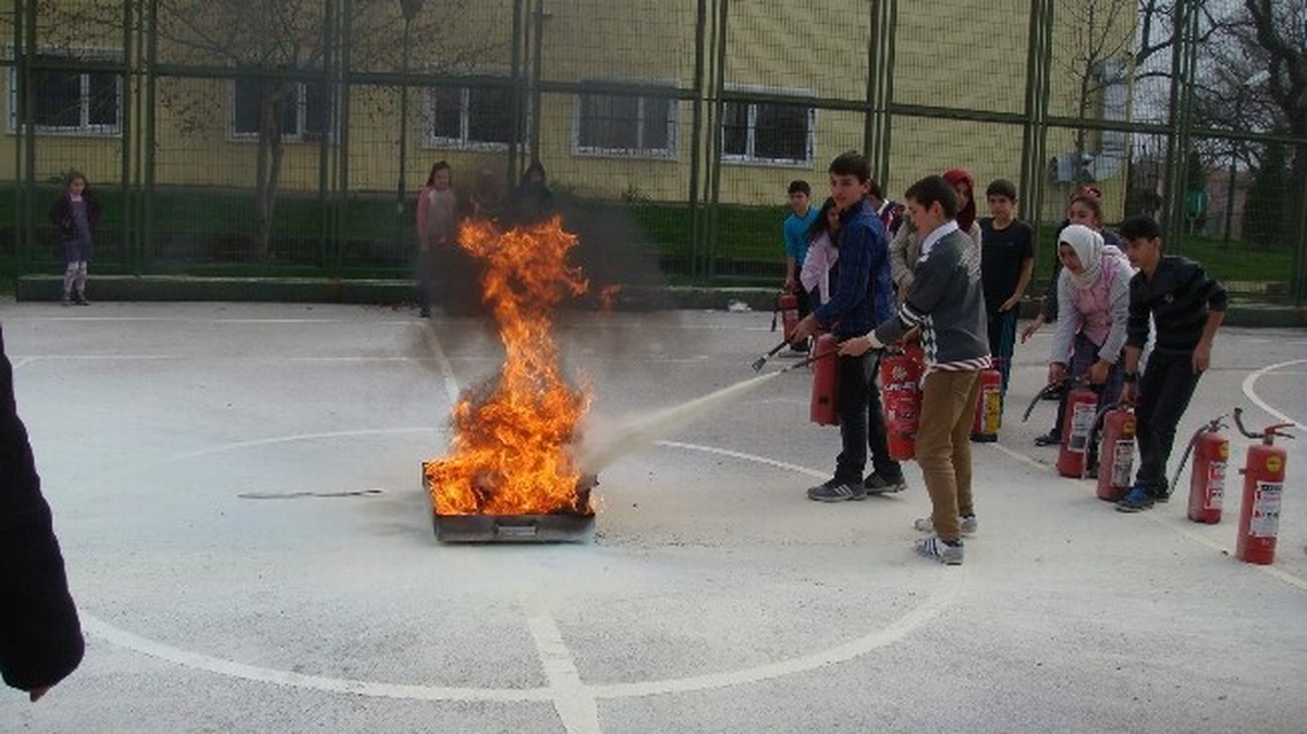 Çocuk Eğitim Merkezi\'nde Yangın Tatbikatı