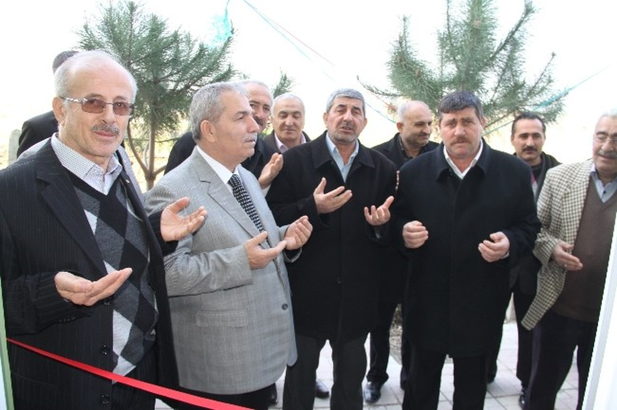 Demirtaş, Şadırvan Açılışına Katıldı