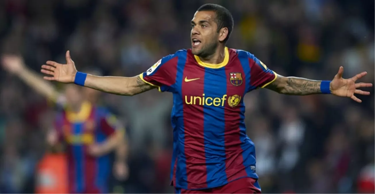 Galatasaray, Barcelona\'lı Dani Alves\'i İstiyor