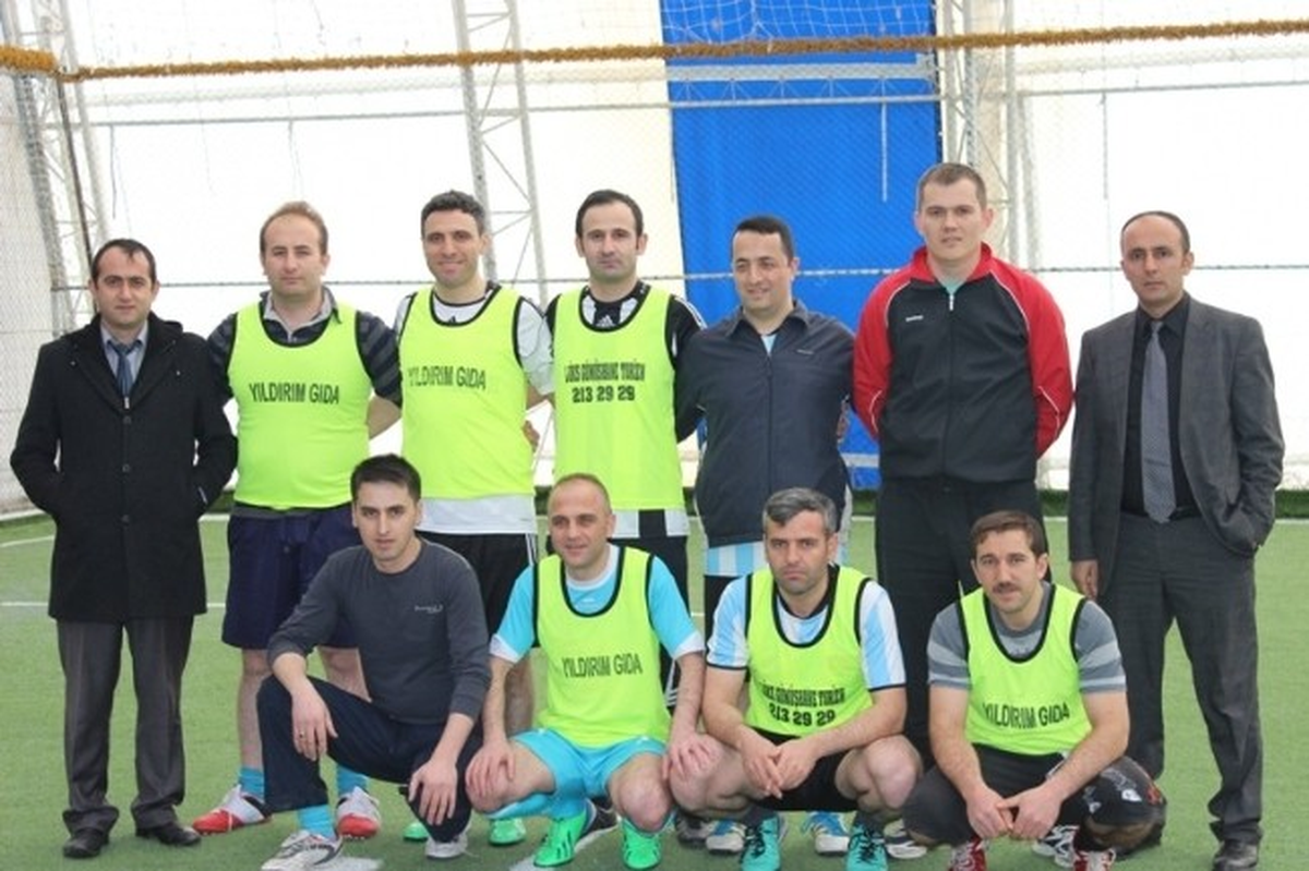 Gümüşhane\'de 14 Mart Tıp Bayramı Futbol Turnuvası Başladı
