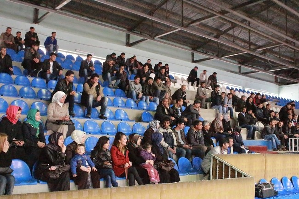 Hakkari\'de 60 Kişilik İşçi Alımına 3 Bin 300 Kişi Başvurdu