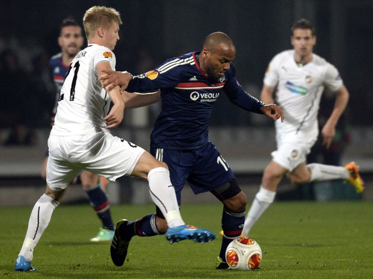 Lyon Tur Kapısını Araladı: 4-1