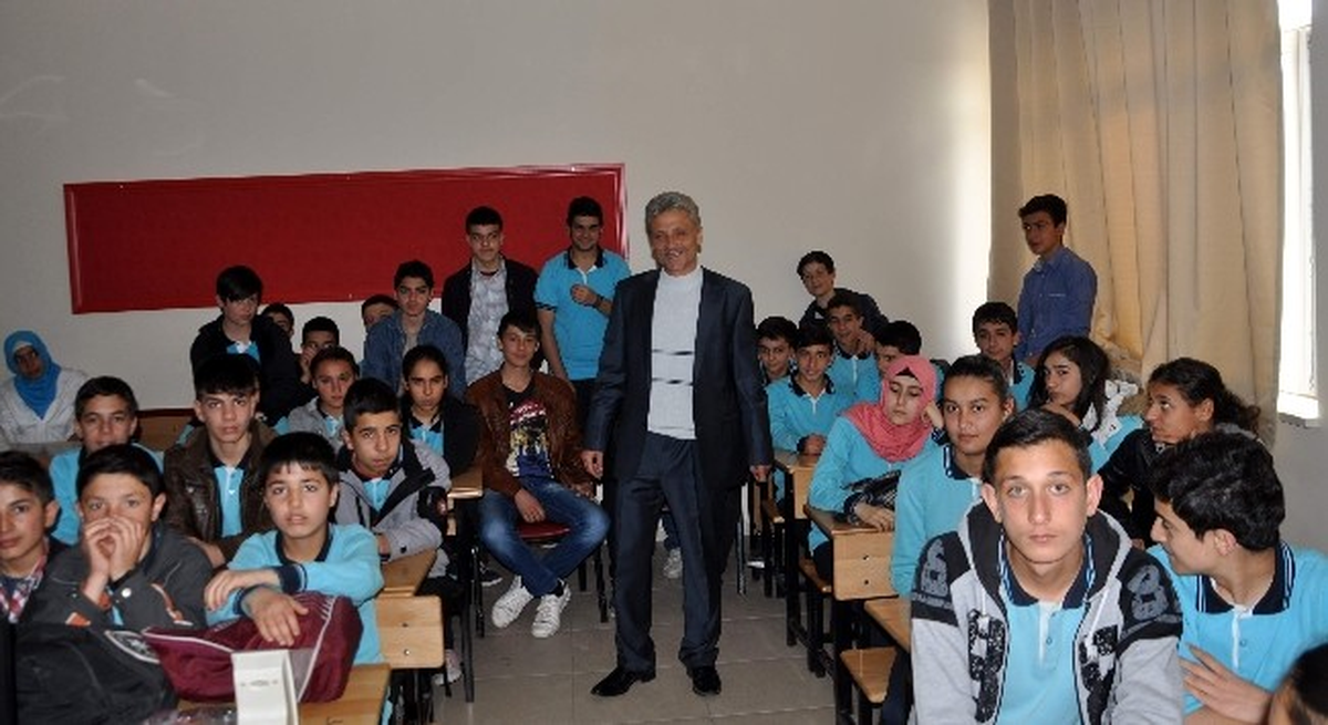 Öğrencilere \'Gençlik ve Terörizm\' Konulu Seminer Verildi