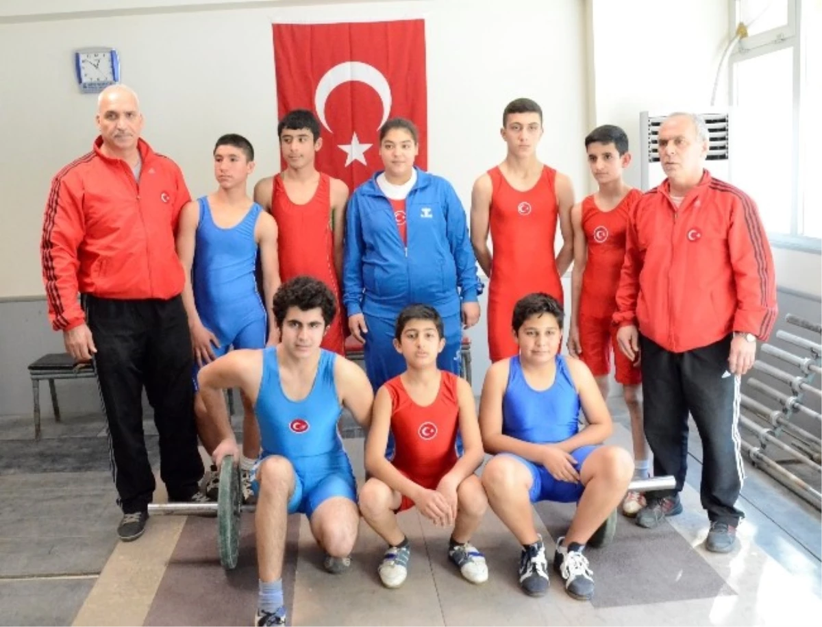 Okullararası Yıldız ve Gençler Halter Türkiye Şampiyonası
