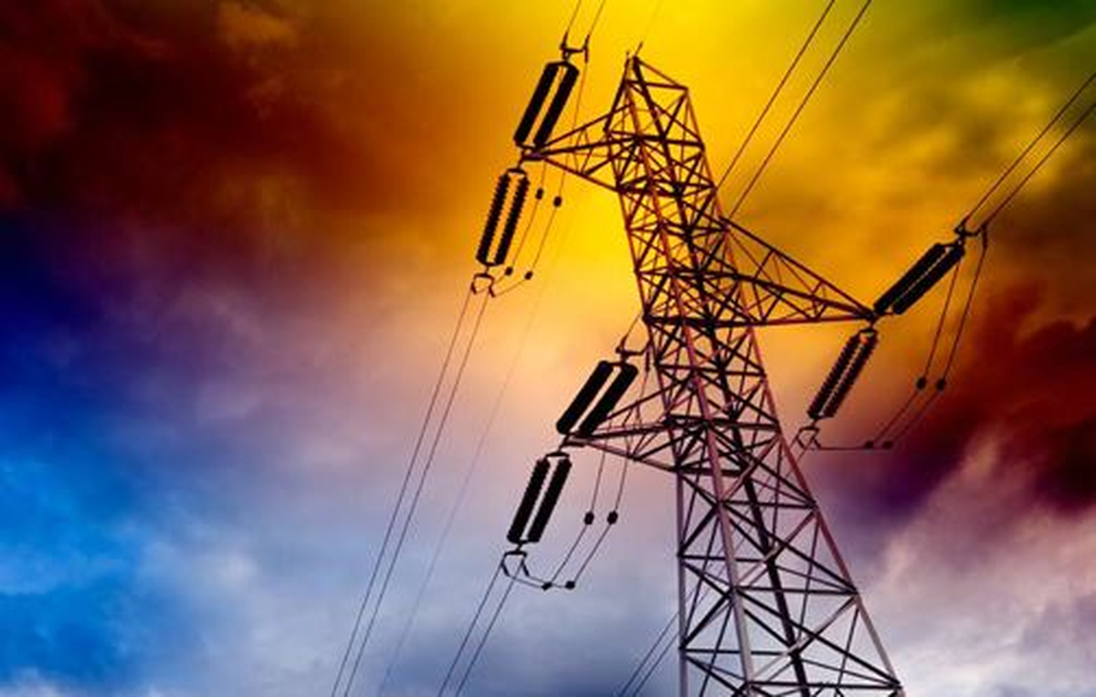 Osb\'lerin Elektrik Piyasası Faaliyetlerine Düzenleme