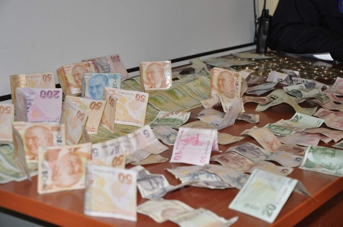 Suriyeli Dilencinin Üzerinden Servet Çıktı