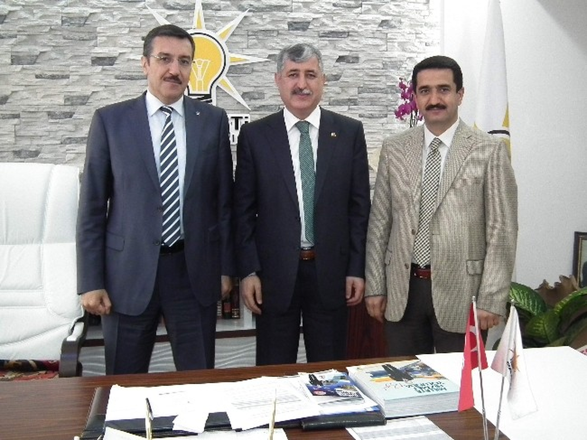 Polat\'tan "Yeşilyurt\'a 4-4\'lük Hizmet" Sözü