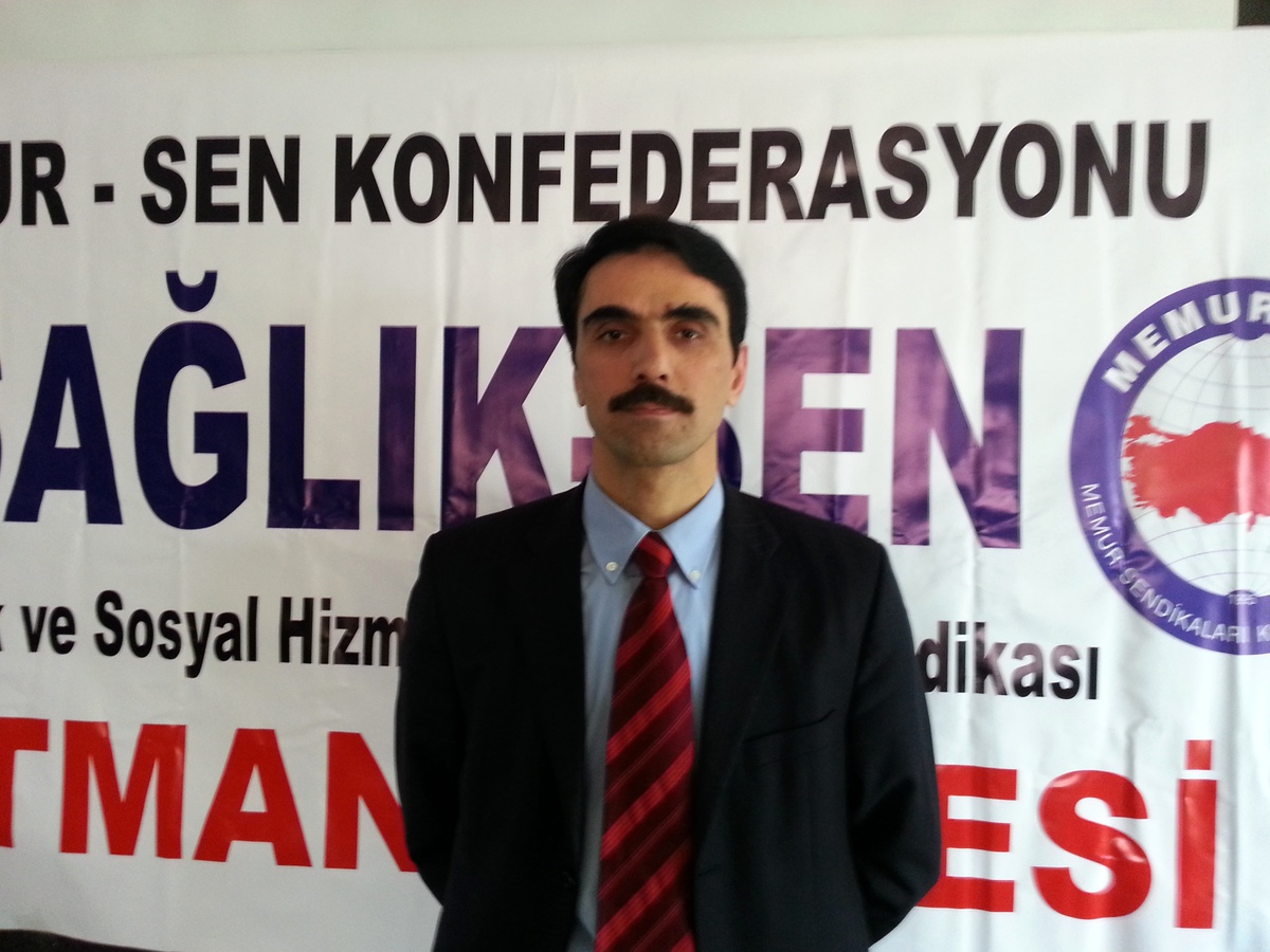 Sağlık-Sen "Tıp Bayramını Buruk Kutluyoruz"