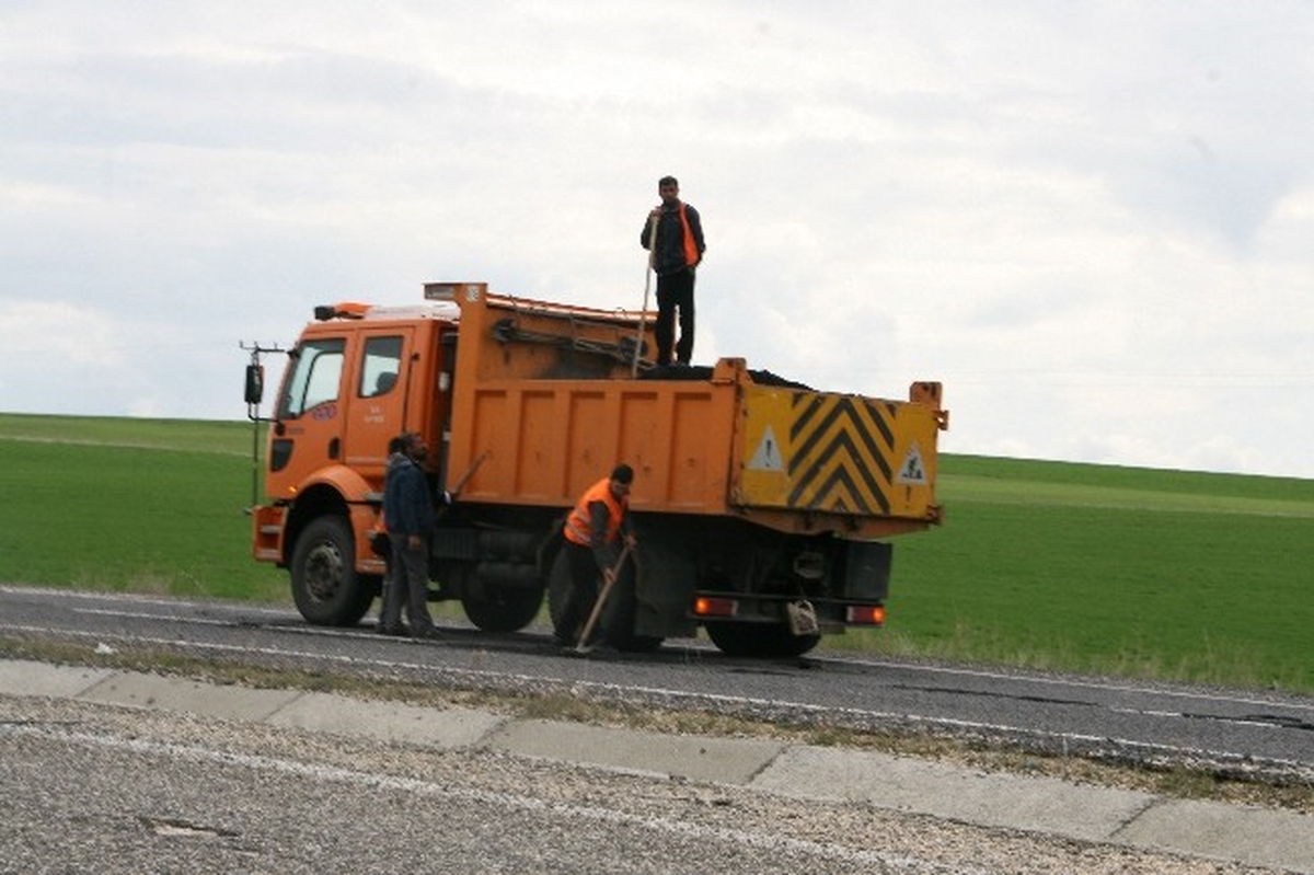 Silvan\'da Yol Onarım Çalışması